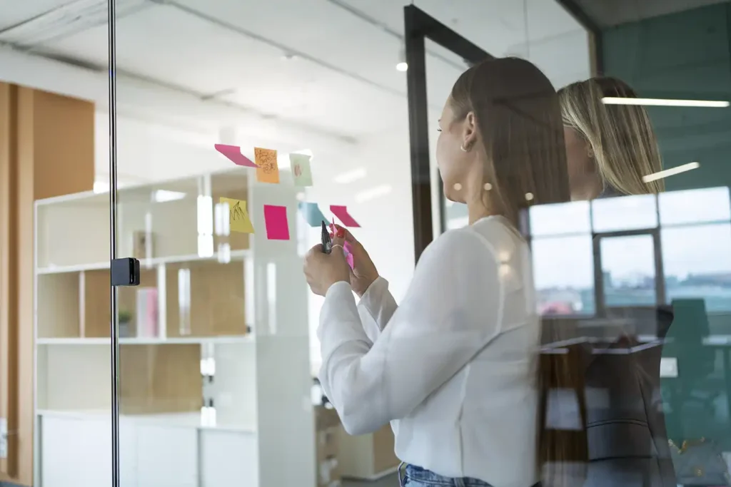 10 Dúvidas Comuns sobre Identidade Visual entre Pequenos Empreendedores (e como resolvê-las com estratégia)